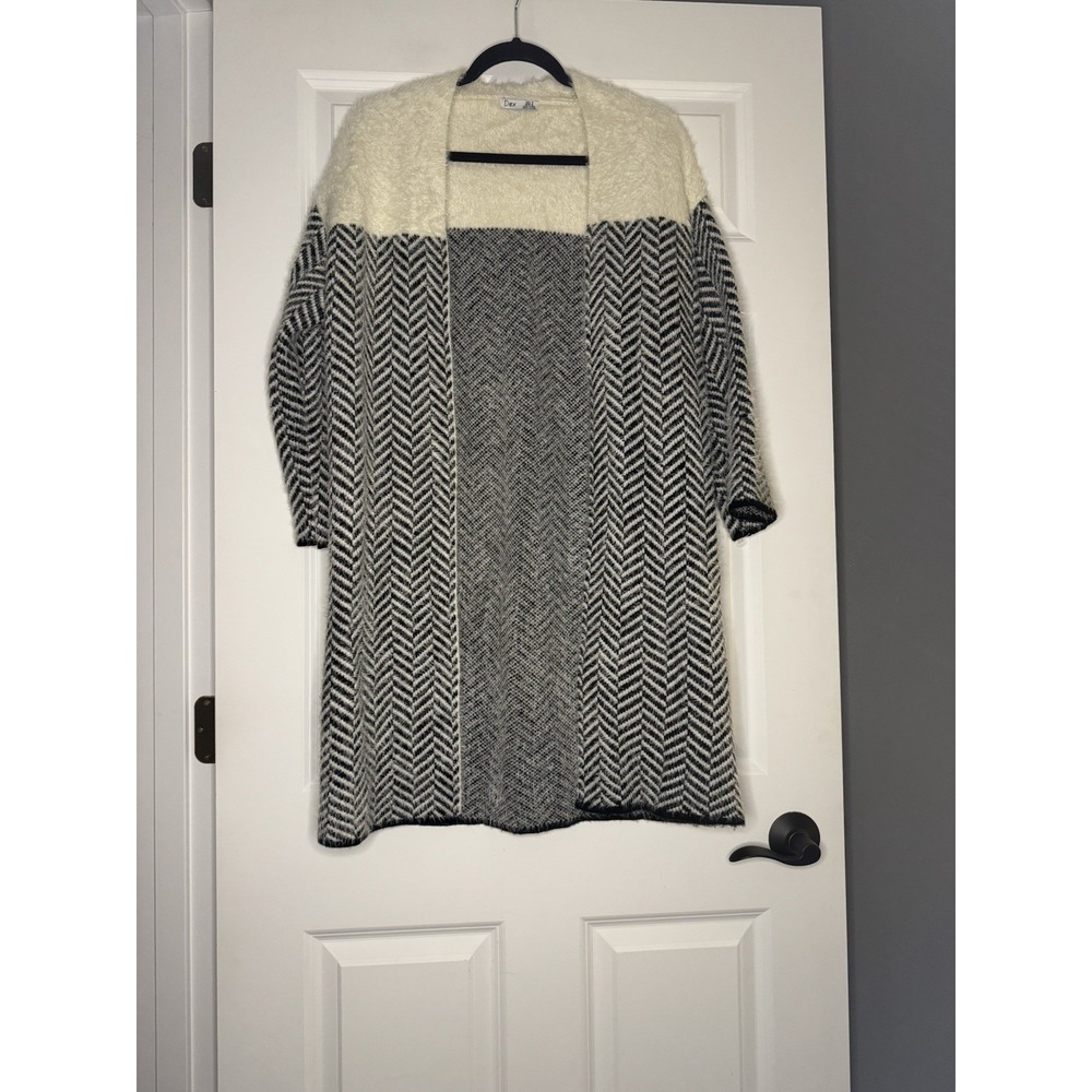 Dex Open Front Fluffy Knit Cardigan Medium Cream Black Print